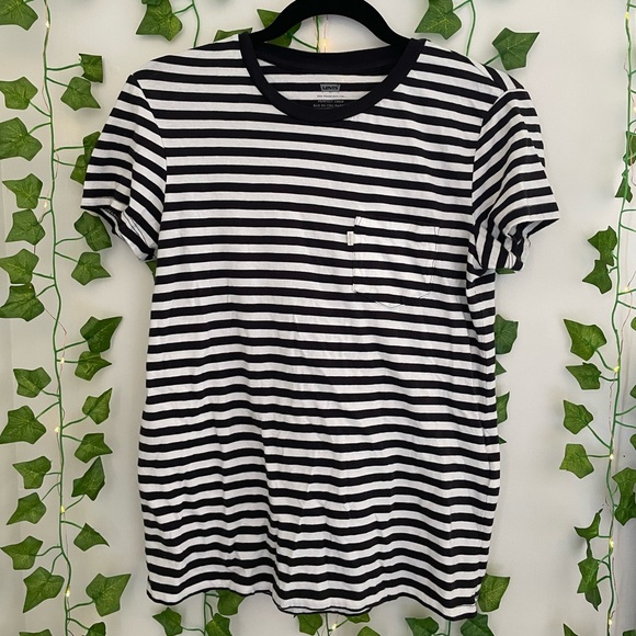 Levis Striped Front Pocket Tee